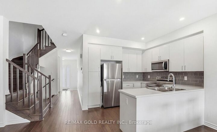 Property Photo:  36 Jargeau Road S  ON K1C 1T1 