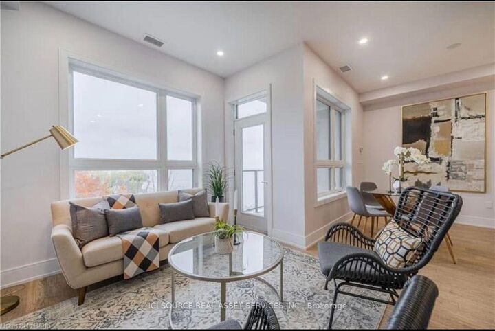 Property Photo: 125 Shoreview Place 623 ON L8E 0K3