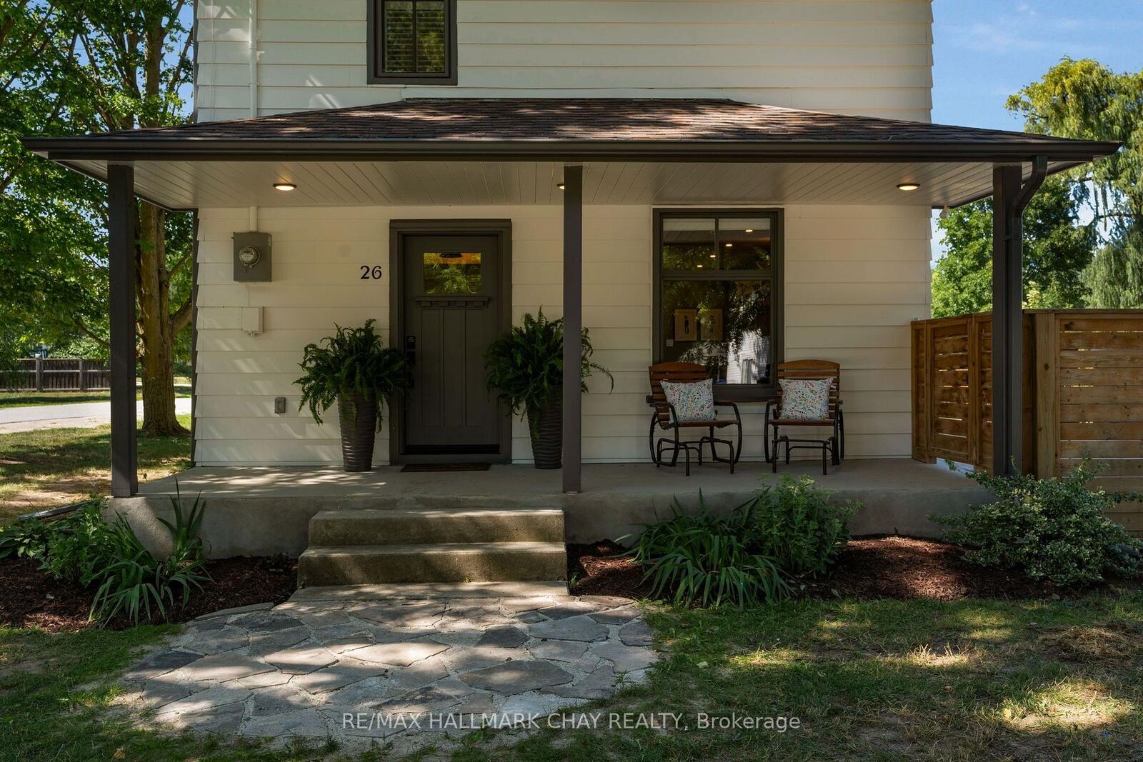 Property Photo: 26 Edward Street W ON L0M 1G0