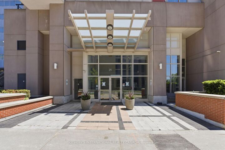 Photo de la propriété: 25 Town Centre Court 3208 ON M1P 0B4