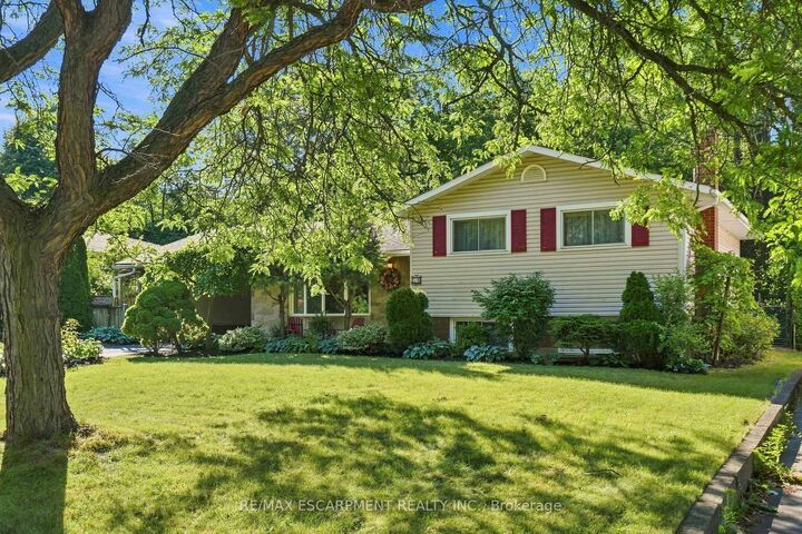 31 Valerie Drive — photo 1