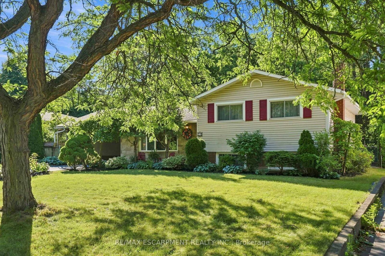 Property Photo:  31 Valerie Drive  ON L2T 3G3 