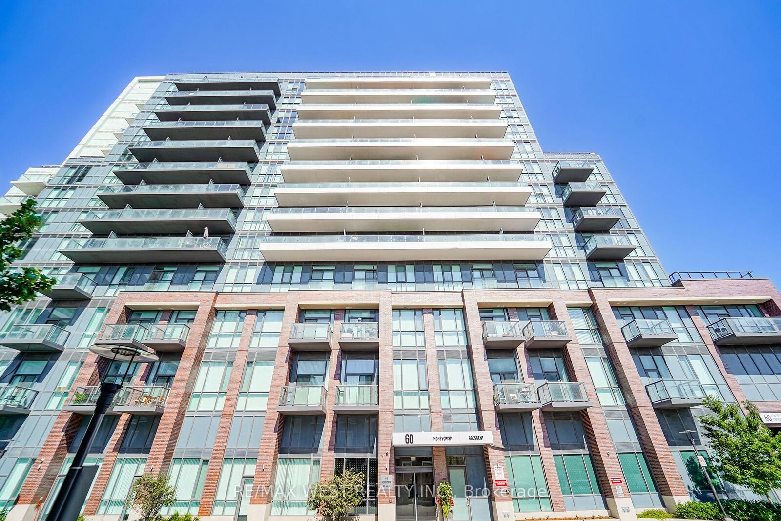 Property Photo: 60 Honeycrisp Crescent 311 ON L4K 0N5