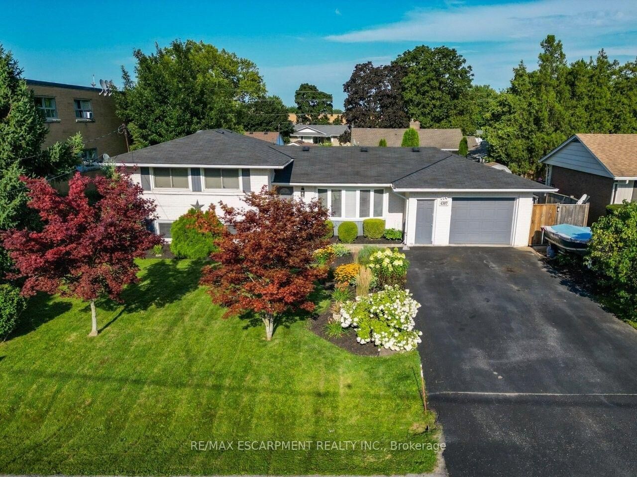 Property Photo:  4387 Jackson Street  ON L3J 0N9 