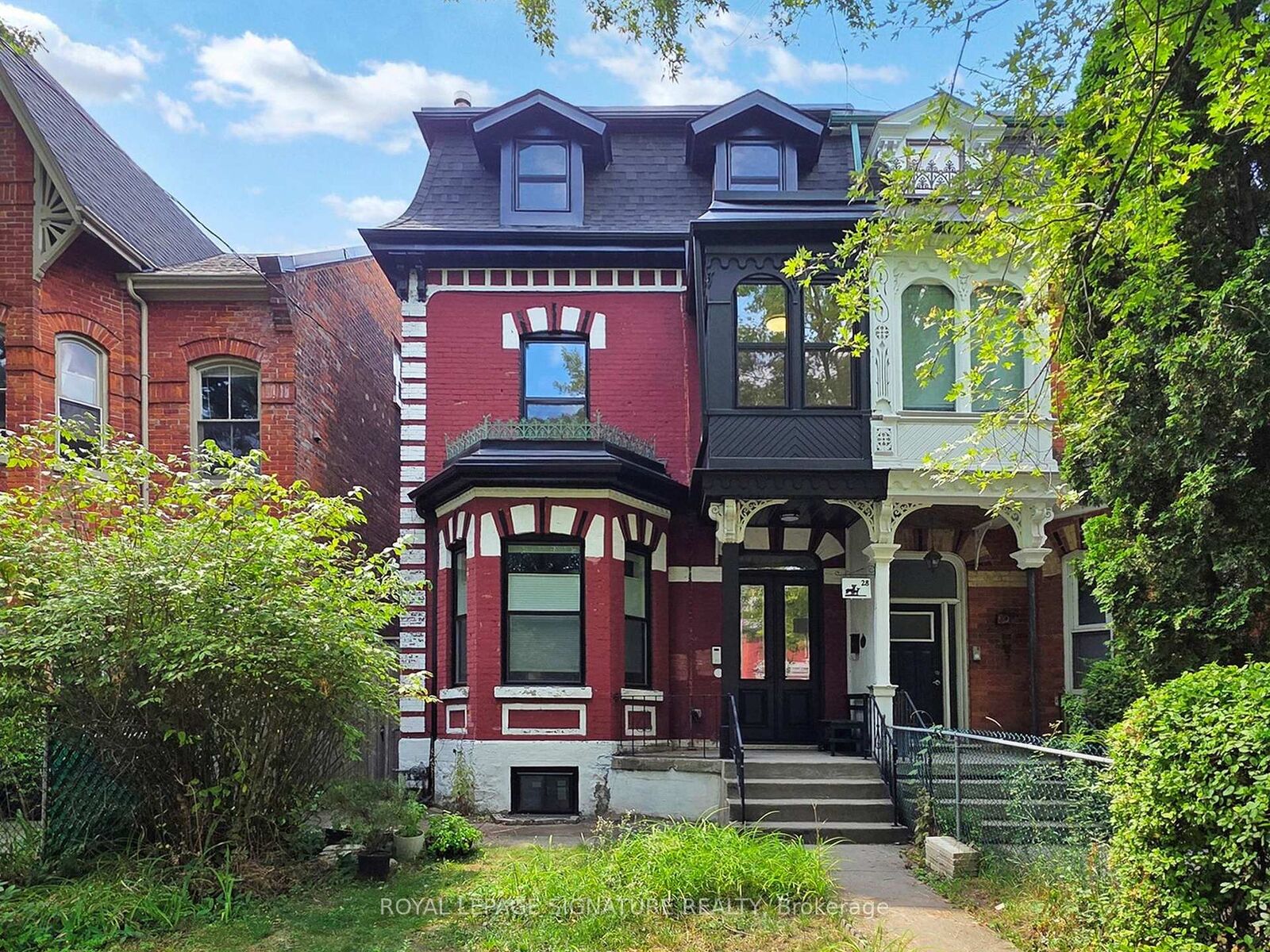 Photo de la propriété: 28 Beaconsfield Avenue 3 ON M6J 3H9