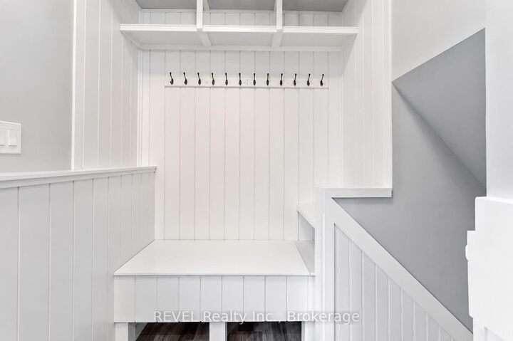 Property Photo: 52 Bula Drive Upper ON L2N 6R6