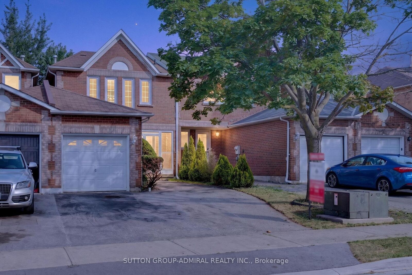 Property Photo:  14 Mullis Crescent  ON L6Y 4T3 