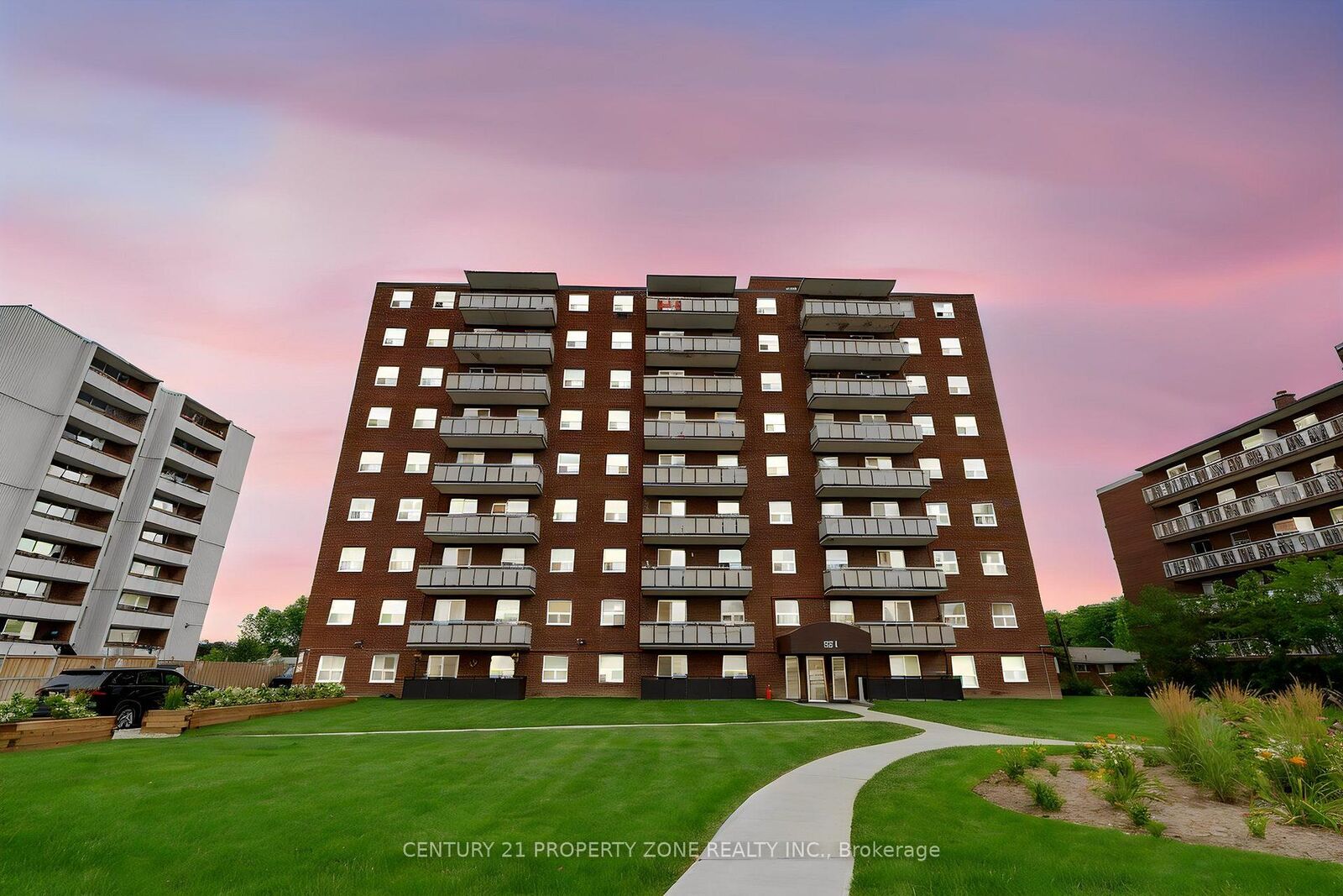 Property Photo: 851 Queenston Road 105 ON L8G 1B4