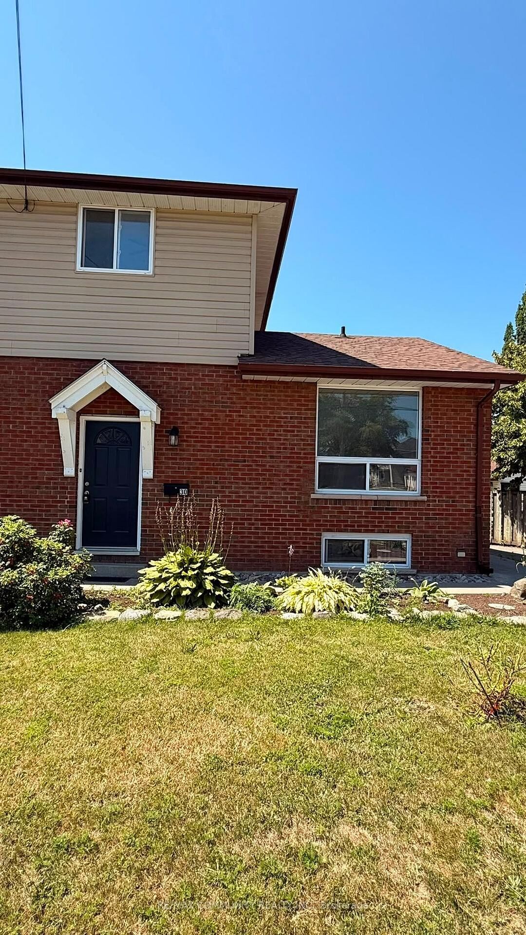 Property Photo: 30 West Street ON K8V 6G8