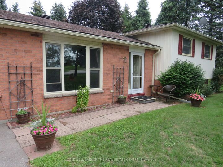 Property Photo: 5471 8th Line ON L0L 1L0