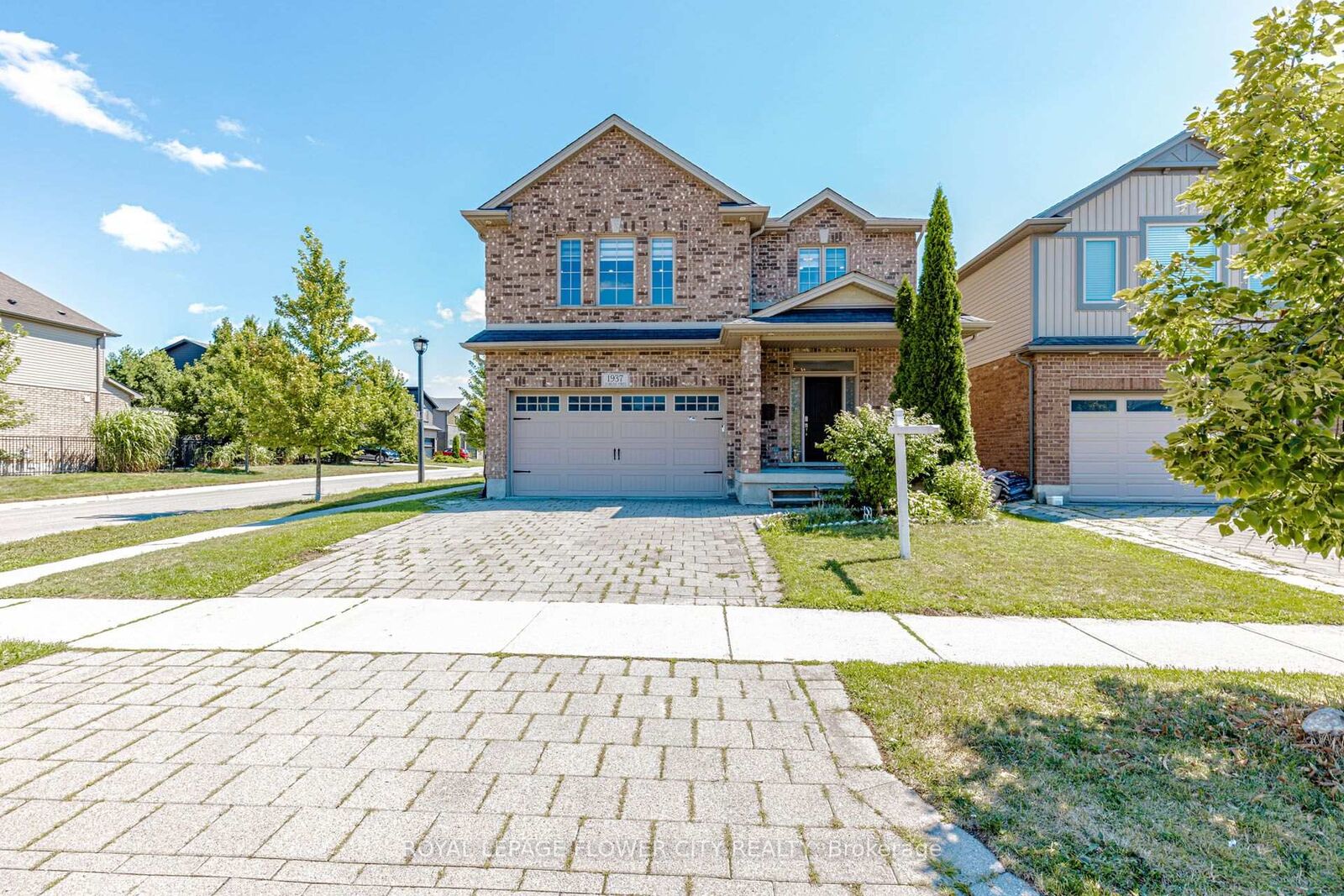 Property Photo:  1937 Jubilee Crescent  ON N6G 0H7 