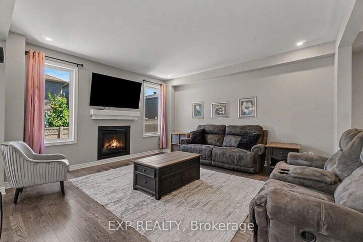 Property Photo: 719 Cashmere Terrace ON K2J 6M2