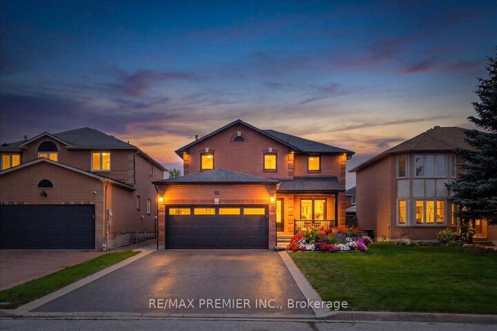 Photo de la propriété: 23 Berrydown Drive ON L7E 1P9