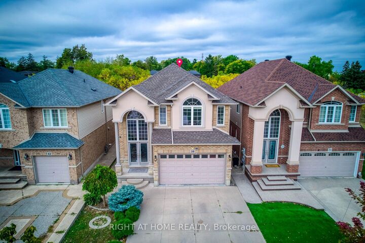 38 Assisi Street — photo 1