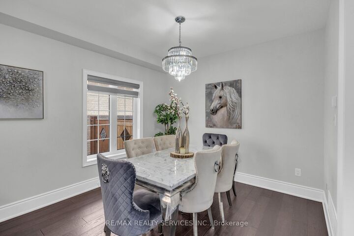Property Photo: 40 Rosewell Crescent ON L7G 0N3