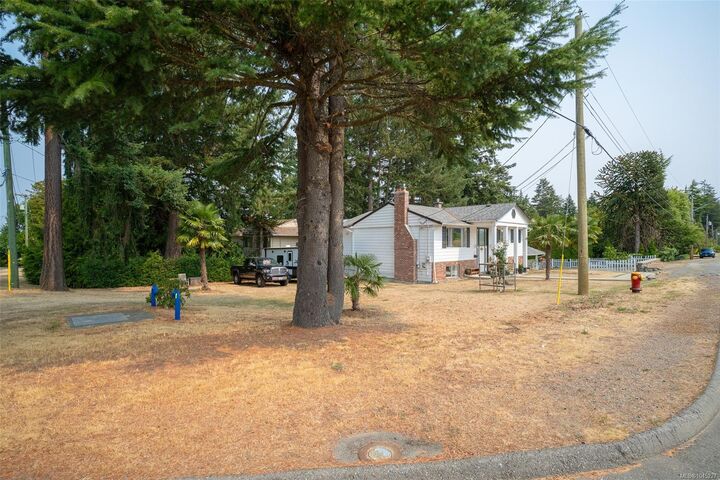 Property Photo:  2490 Highland Blvd  BC V9S 3N7 