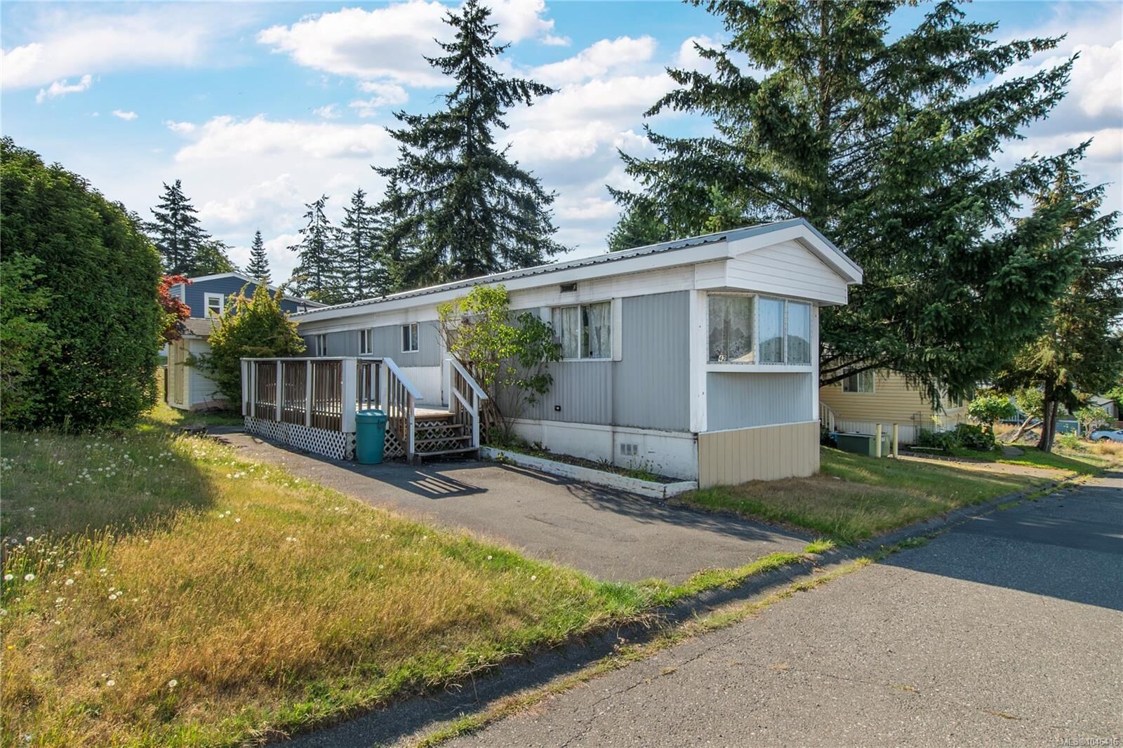 Property Photo: 1160 Shellbourne Blvd #42 BC V9W 5G5
