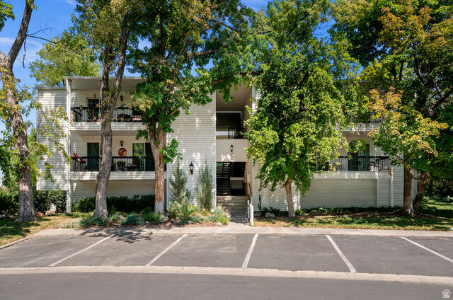 Property Photo: 4079 S 685 E D UT 84107