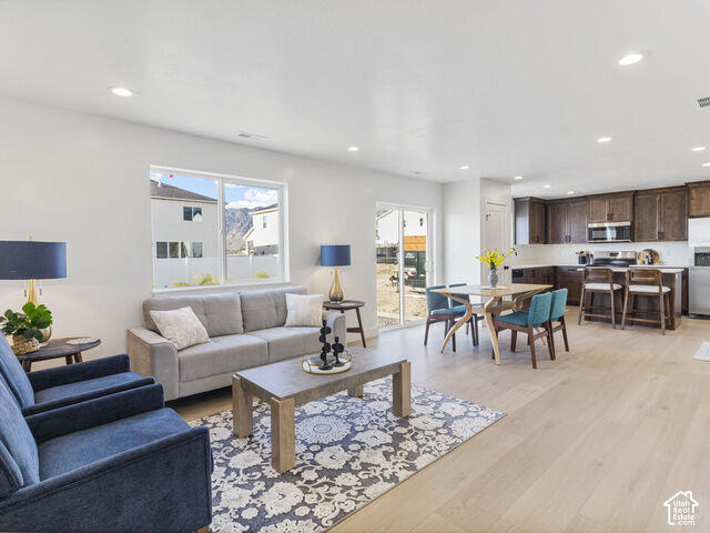 Property Photo: 1186 W 500 S UT 84302