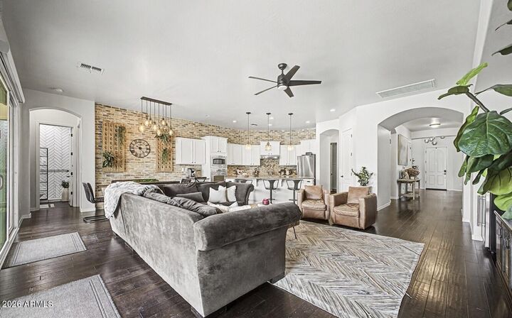 Property Photo:  4610 S Amethyst Drive  AZ 85249 