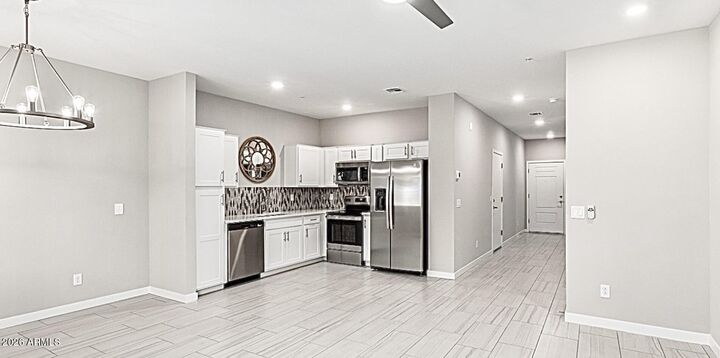 Property Photo:  2134 W Harmont Drive  AZ 85021 