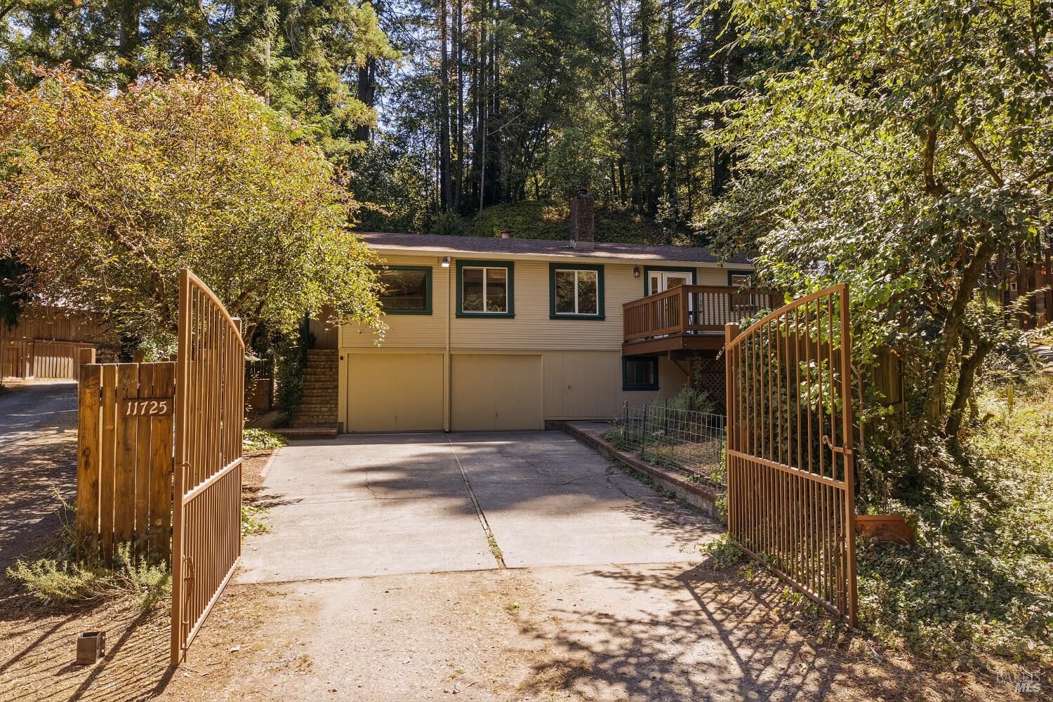 Property Photo: 11725 Tunstall Drive CA 95446
