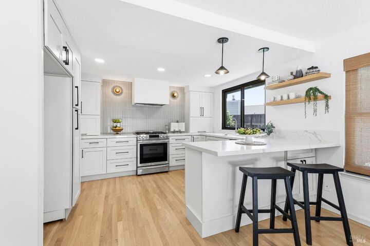 Property Photo:  505 Teton Court  CA 94954 