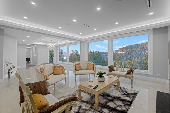 Property Photo: 5417 Greentree Road BC V7W 1N3