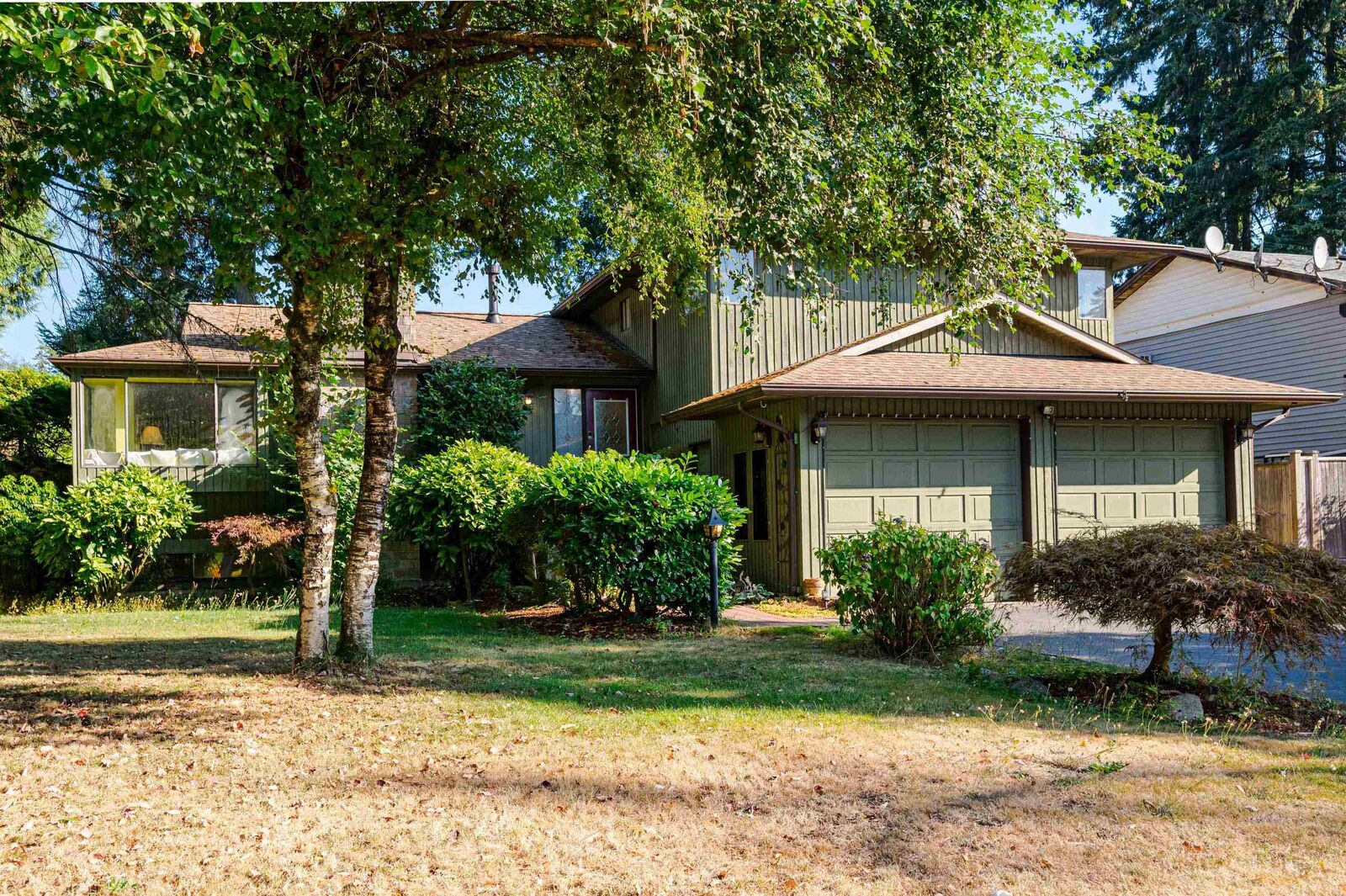 Property Photo: 14603 101A Avenue BC V3R 7E2