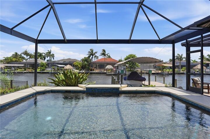Property Photo:  2531 SW 28th Ave  FL 33914 