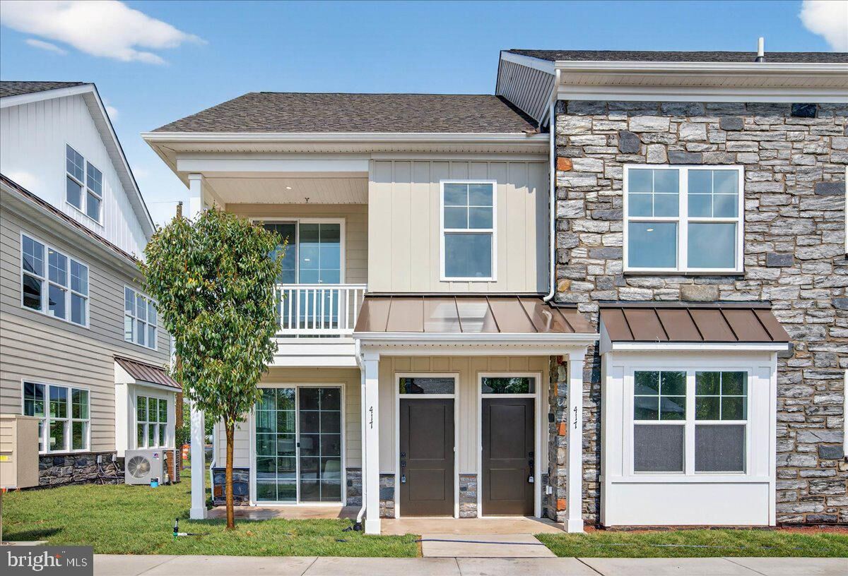 Property Photo:  417 Isabelle Court 101  PA 19438 