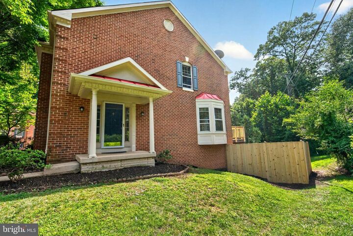 Property Photo:  6504 Hubbardton Way  VA 22150 