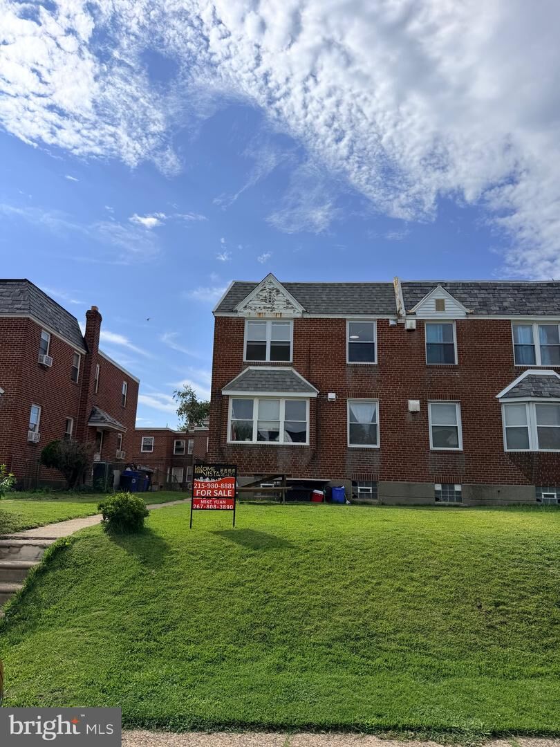 Property Photo: 7212 Barnard Street PA 19149