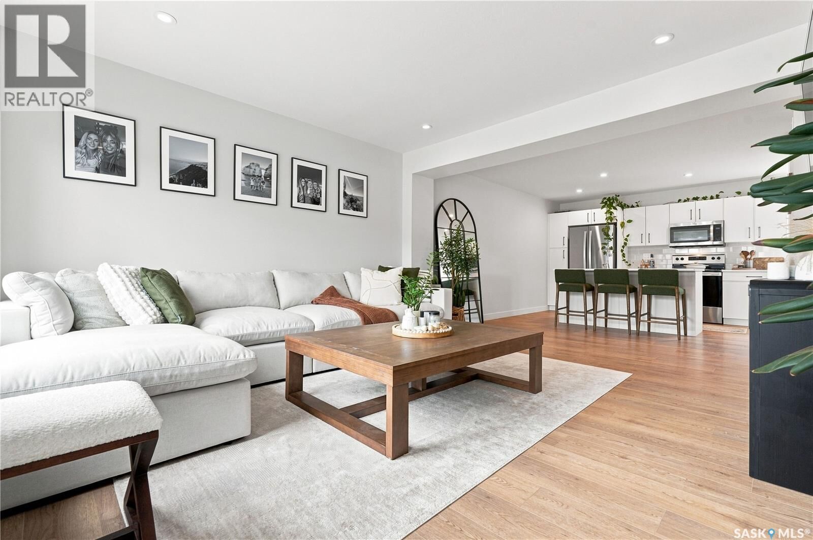 Property Photo: 12 651 Dubois Crescent SK S7V 0R3