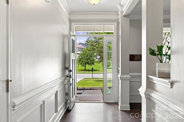 Property Photo: 13504 David Jennings Avenue NC 28213