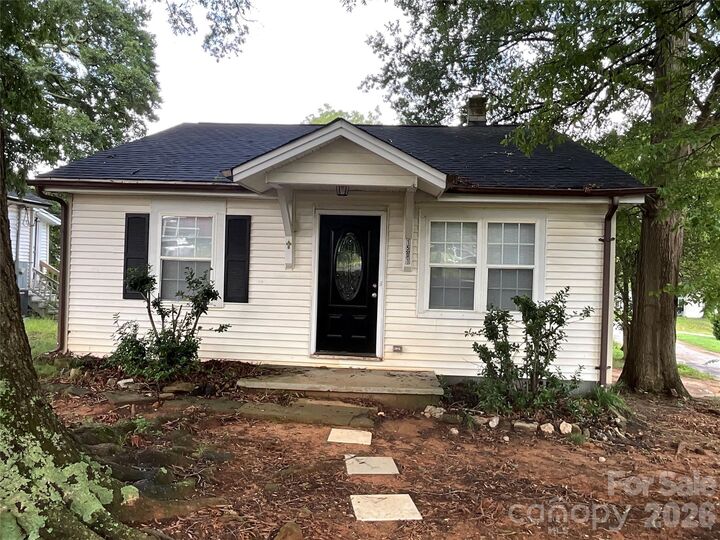 Property Photo: 1501 Madison Street NC 28052