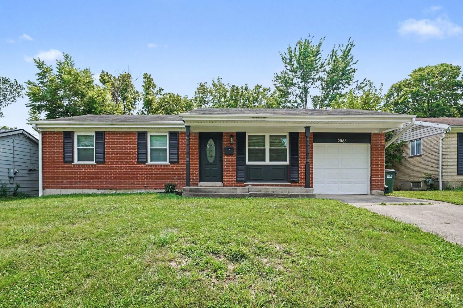 Property Photo:  2065 Sevenhills Drive  OH 45240 