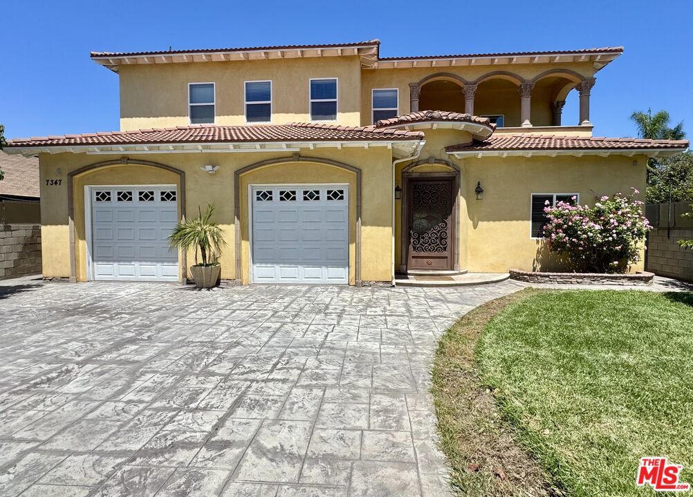 Property Photo: 7347 Dinwiddie St CA 90241