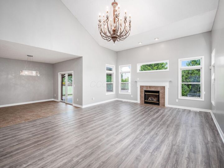 Property Photo:  604 Kentucky Circle  OH 43040 