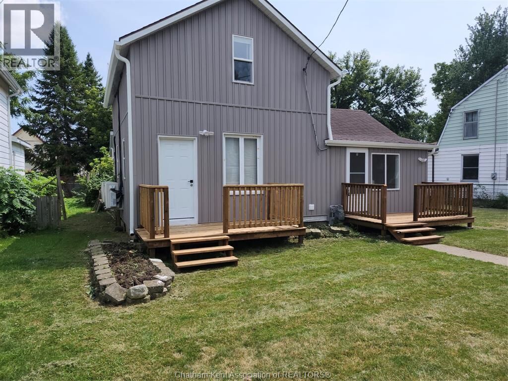 Property Photo:  22 Gray Street A  ON N7M 1S6 
