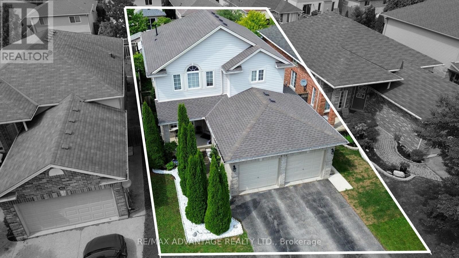 Property Photo: 816 Wild Rose Lane South ON N6H 5X4