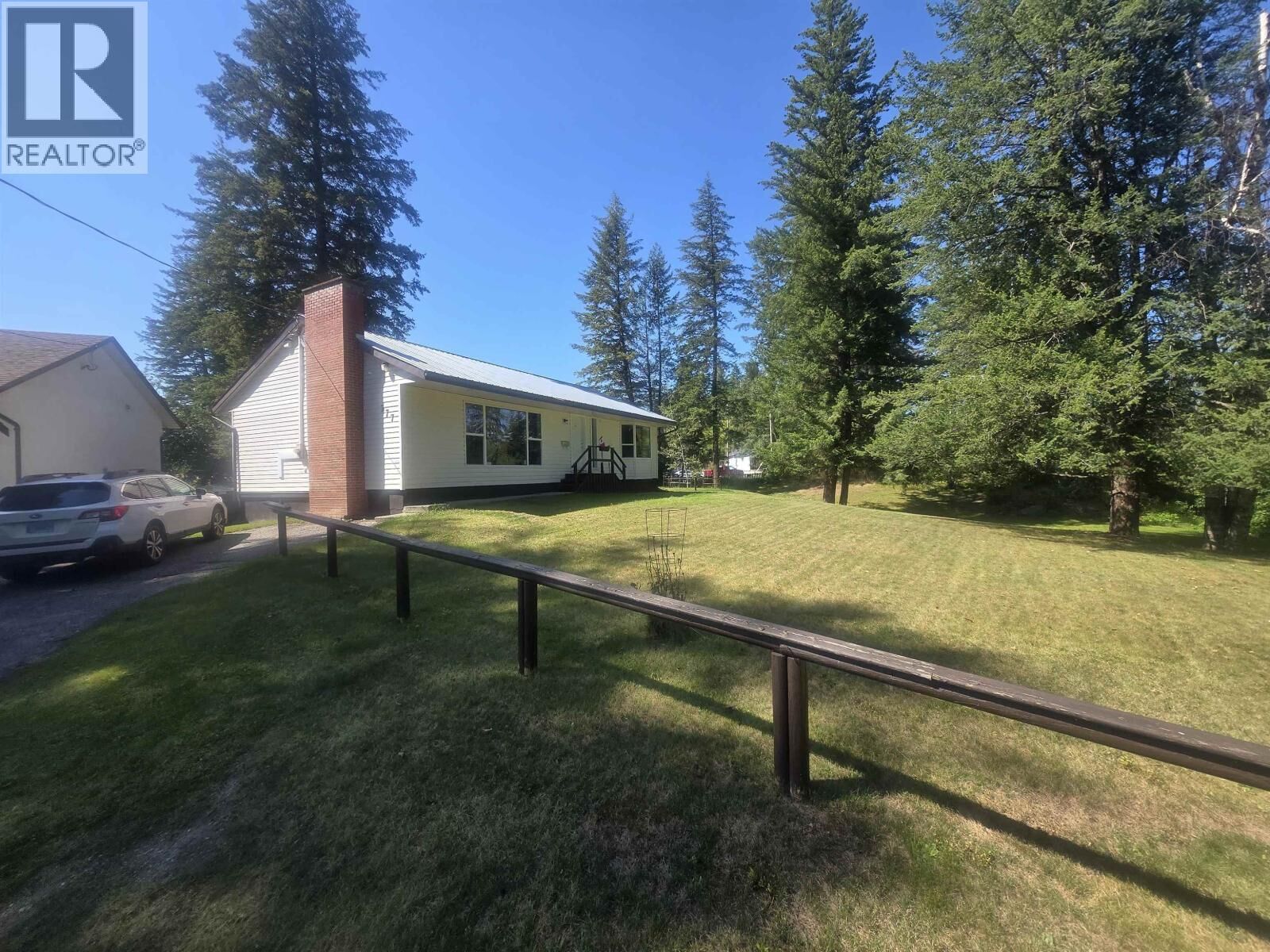 Property Photo: 777 Callanan Street BC V2J 2V5