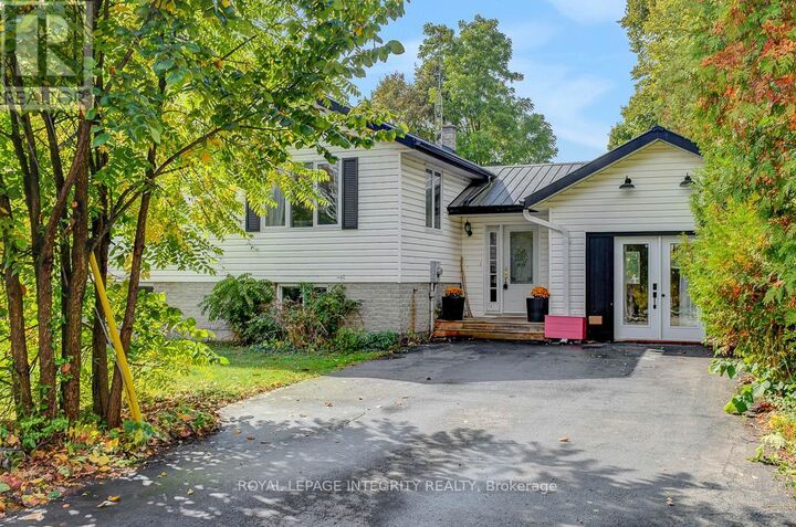 Property Photo: 34 Bennett Street ON K0E 1X0
