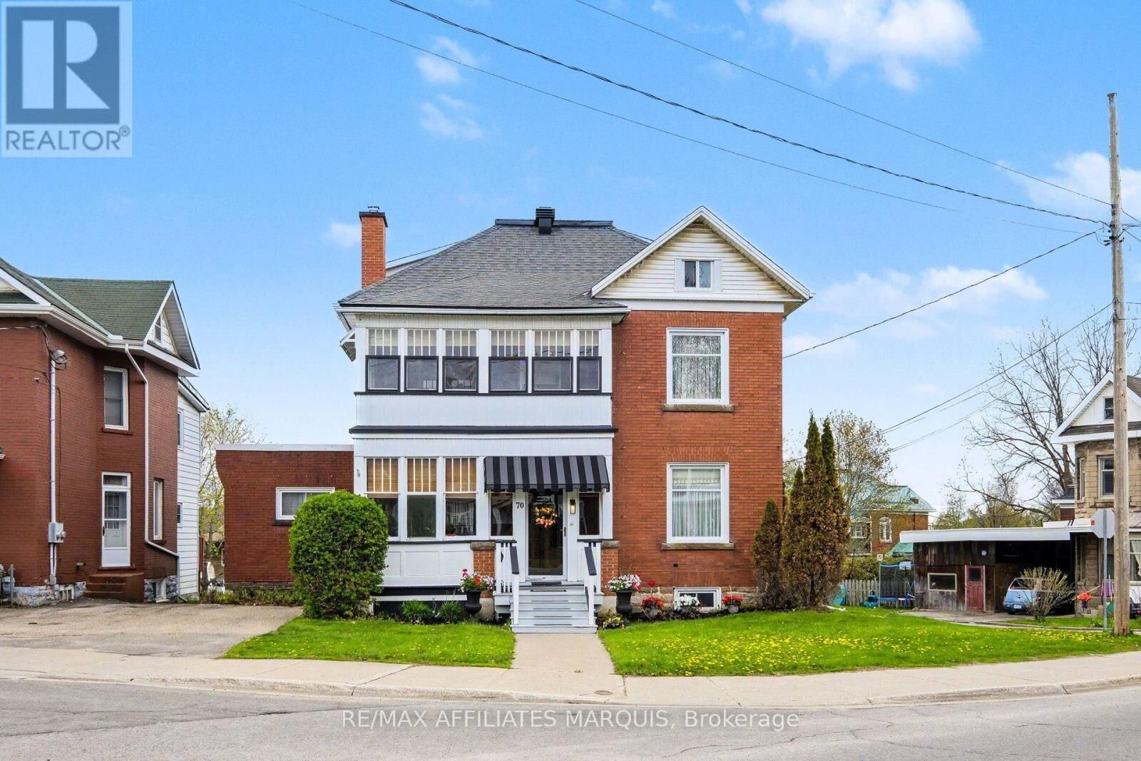 Property Photo:  70 Maple Avenue  ON K7A 2A7 