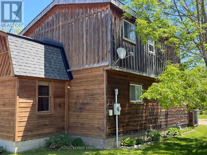 Property Photo:  249 Wilfred Street  ON K8A 5K8 