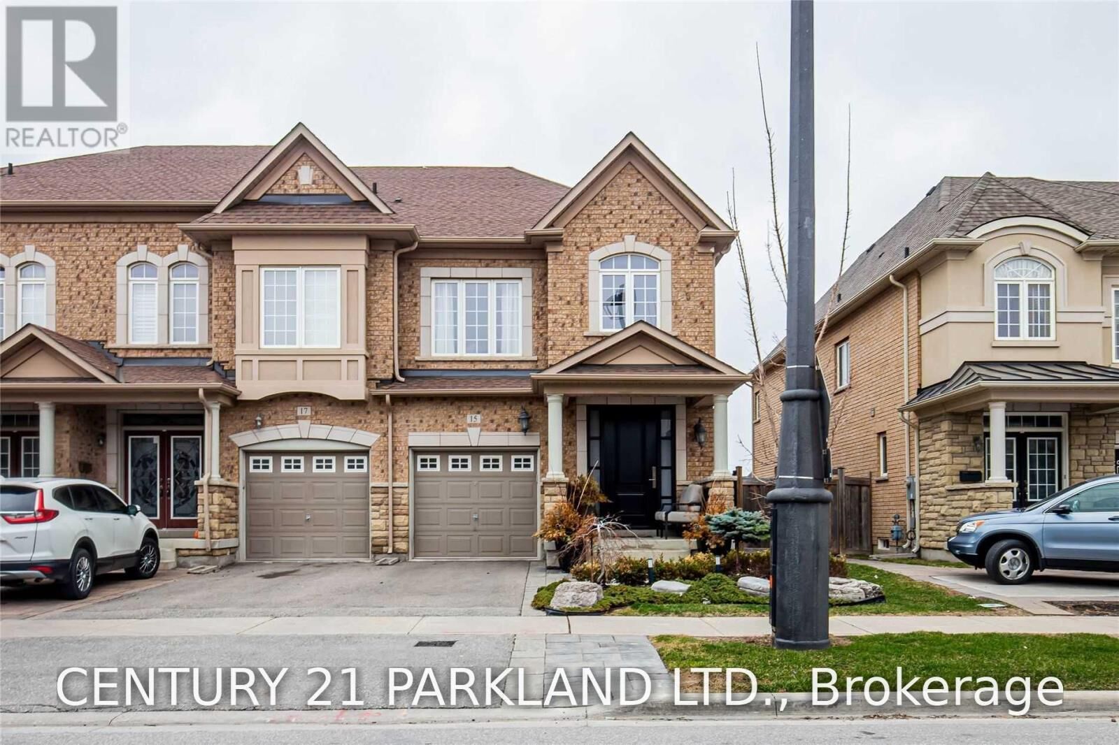 Property Photo: 15 Sedgewick Place ON L4H 3L5