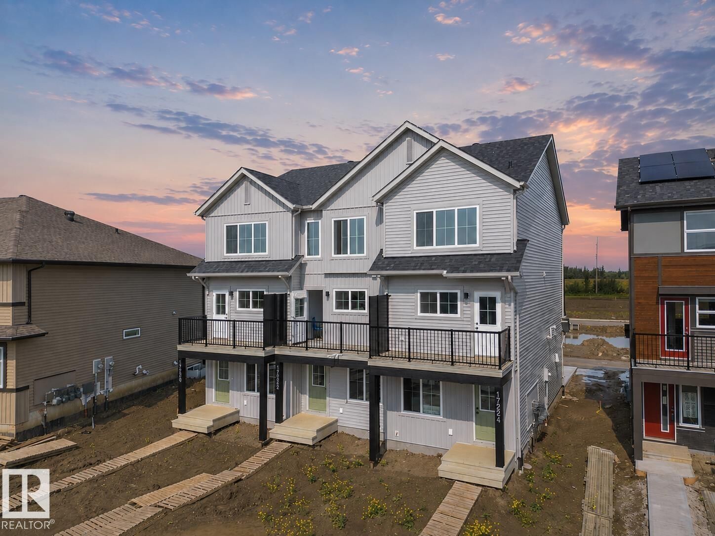 Property Photo:  17224 4 Street NW  AB T5Y 4K8 