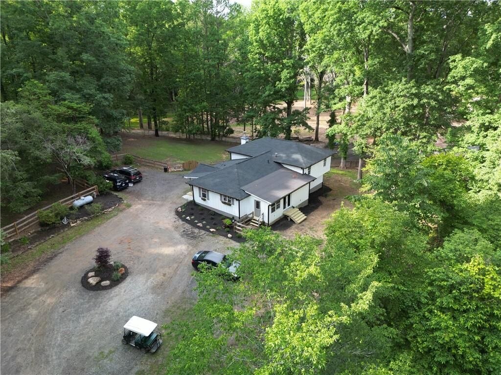 Property Photo: 6290 Cascade Palmetto GA 30213
