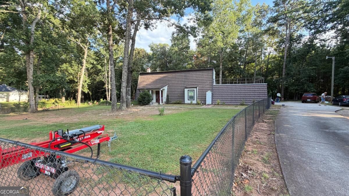 Property Photo: 380 Linda Lane GA 30117