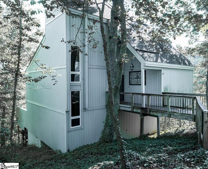 Property Photo:  14 Persimmon Lane  SC 29609 